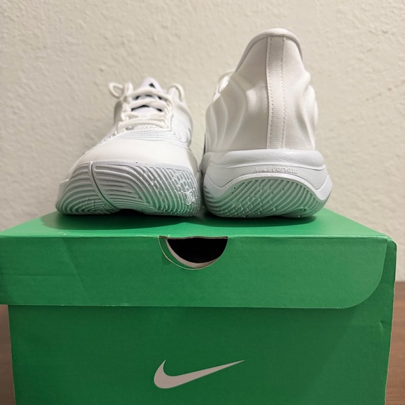 Nike Giannis Immortality 4 Men’s 11.5 White Black Basketball Shoes New - Picture 6 of 7